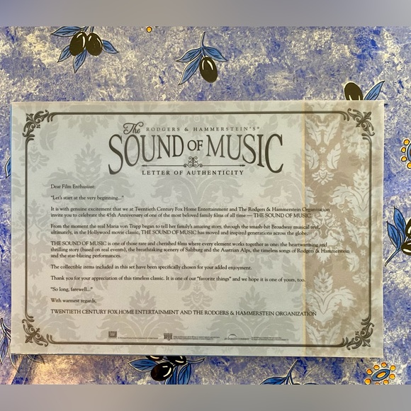 The Sound of Music 45th Anniversary Limited Edition Gift Set - Picture 7 of 16
